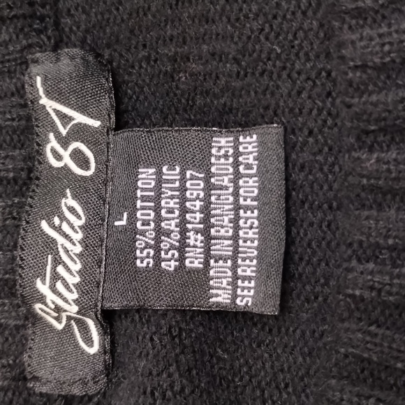 Studio 84 black cotton blend sweater with reindeer design Sz L Exc condition - Picture 6 of 7